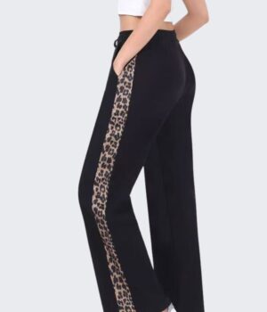 BLACK Παντελόνα με Animal Print